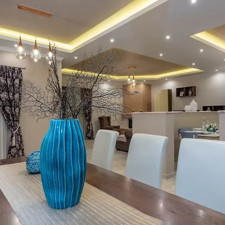 아파트 Aquarella Luxury