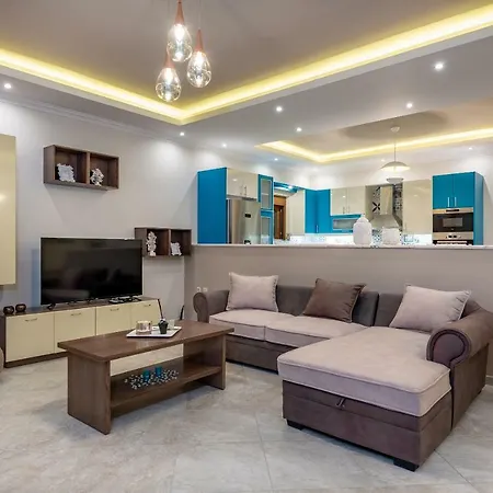Aquarella Luxury Apartament *