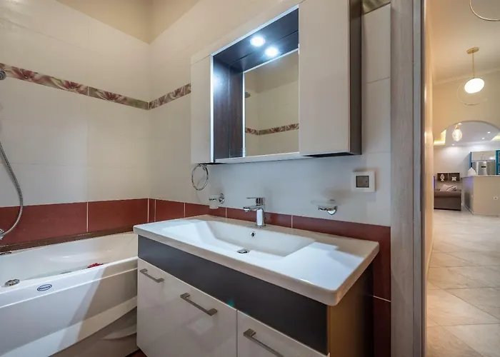 Апартаменты Aquarella Luxury *